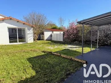 Maison à Venansault (85190)