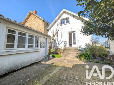 Townhouse in Saint-Nazaire (44600)