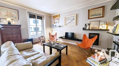 Apartment in Paris (75016)