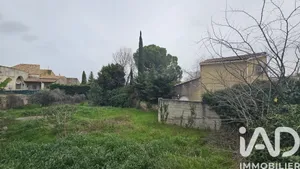 Building in Lirac (30126)