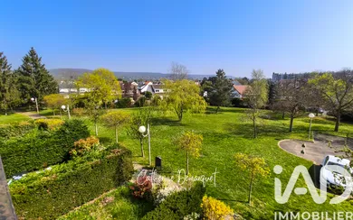 Apartment in Verneuil-sur-Seine (78480)