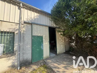 Parking à Brasles (02400)