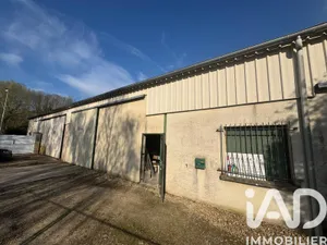 Garage in Brasles (02400)