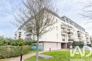 Apartment in Fleury-Mérogis (91700)