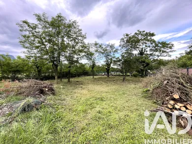 Building plot in Champ-sur-Drac (38560)