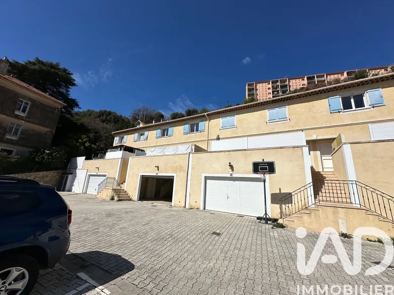 Maison 5 pièces 98 m² · à Grasse · 98 m² · 400 000 €