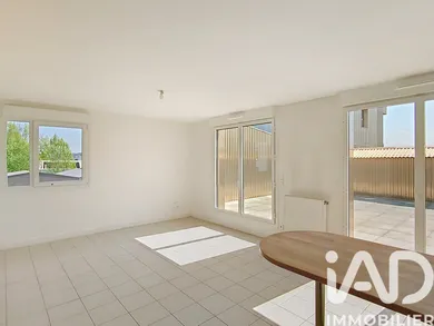 Appartement à Bordeaux (33300)