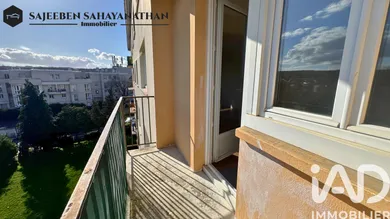 Apartment in Les Clayes-sous-Bois (78340)