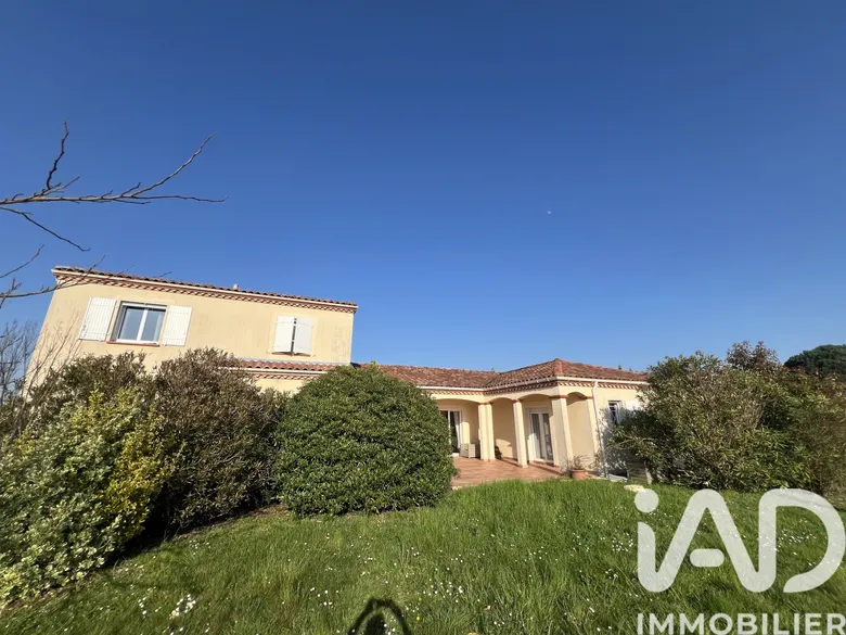Maison 6 pièces 184 m² · à Villebrumier · 184 m² · 380 000 €