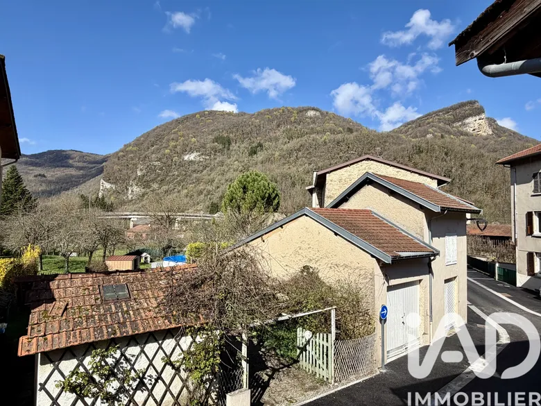 Maison 5 pièces 139 m² · à Saint-Rambert-en-Bugey · 139 m² · 88 000 €