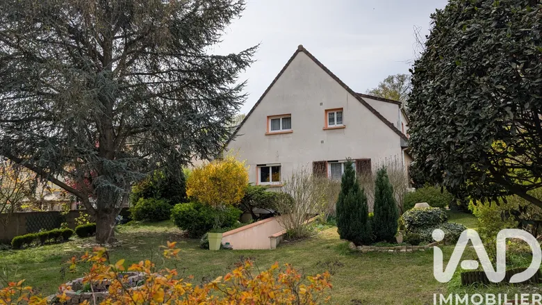 Maison 10 pièces 258 m² · à Osny · 258 m² · 480 000 €
