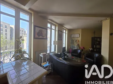 Apartment in Bordeaux (33000)