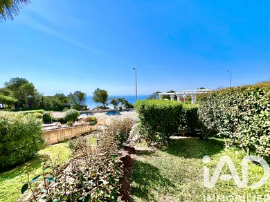 Apartment in Saint-Raphaël (83530)