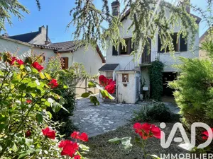 Detached house in Villeneuve-le-Roi (94290)