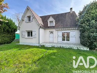 House in VILLEMANDEUR  (45700)