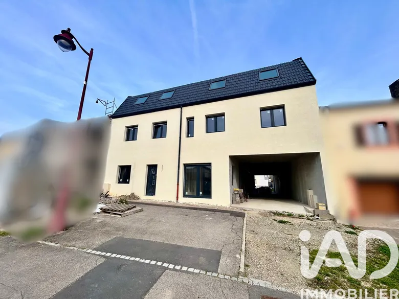 Immeuble 626 m² · à Stuckange · 626 m² · 1 040 000 €