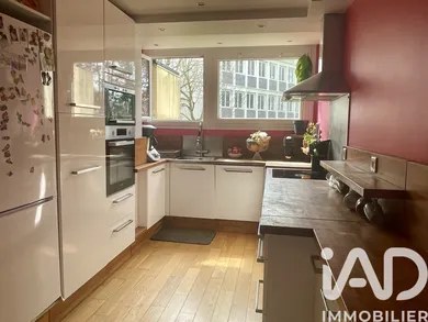 Apartment in Évry-Courcouronnes (91080)