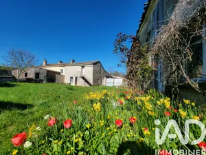 Traditional house in Doué-en-Anjou (49700)