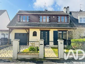 Maison traditionnelle à Presles-en-Brie (77220)