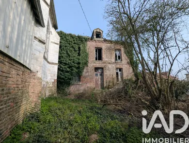 Building plot in Maison-Roland (80135)