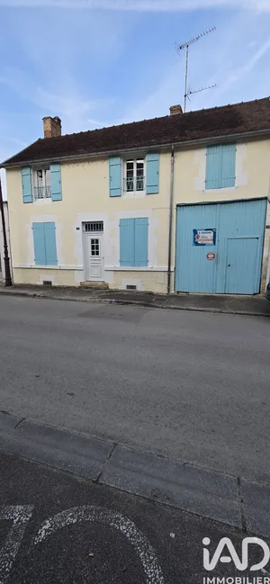 Building in Brienne-le-Château (10500)