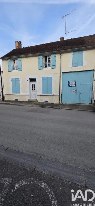 Building in Brienne-le-Château (10500)