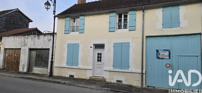 Immeuble 208 m² · à Brienne-le-Château · 208 m² · 140 800 €