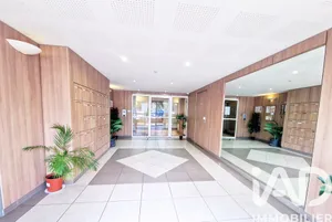 Apartment in Orly (94310)