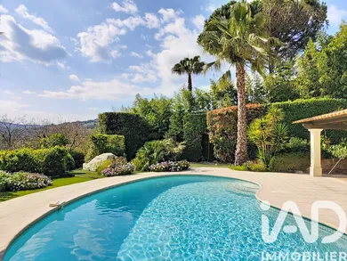 Maison à Les Adrets-de-l'Estérel (83600)