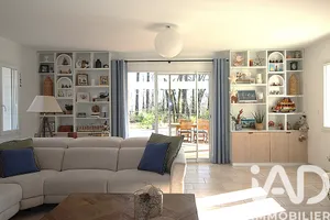 Maison traditionnelle à Conne-de-Labarde (24560)