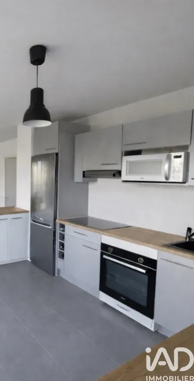 Apartment in Carignan-de-Bordeaux (33360)