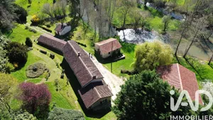 Domain in Charroux (86250)