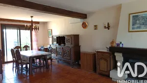 Traditional house in Mèze (34140)