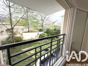 Apartment in La Queue-en-Brie (94510)