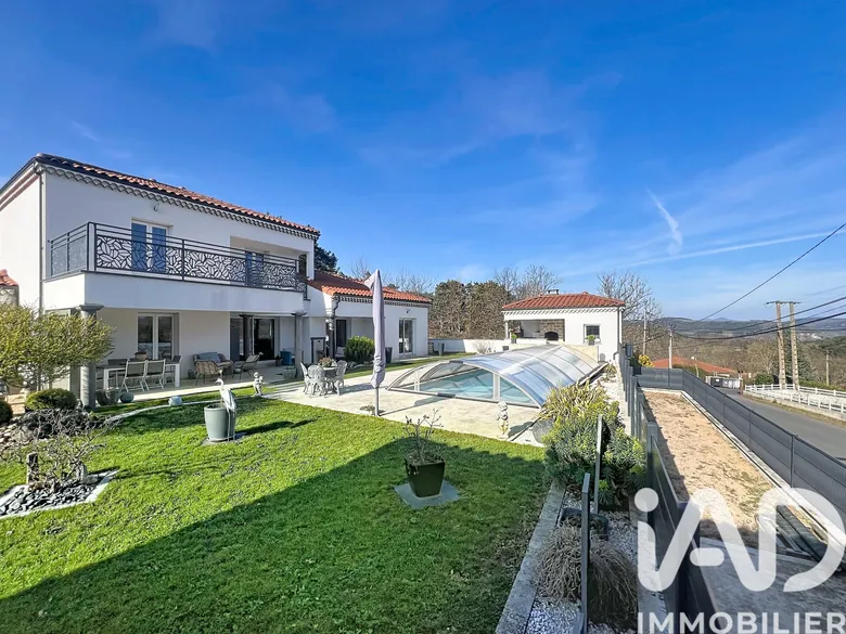 Maison 7 pièces 176 m² · à Polignac · 176 m² · 445 000 €