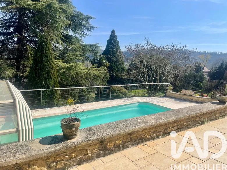 Maison 7 pièces 290 m² · à La Roque-Gageac · 290 m² · 510 000 €