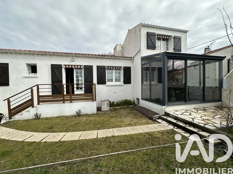 Maison 9 pièces 129 m² · à La Tranche-sur-Mer · 128,8 m² · 360 000 €