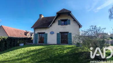 Maison traditionnelle à Bois-le-Roi (27220)