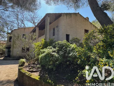 Maison d'architecte à La Garde (83130)