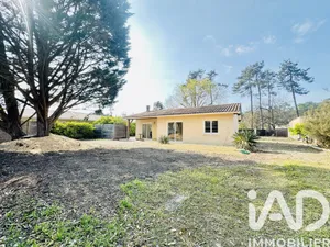 House in Vendays-Montalivet (33930)