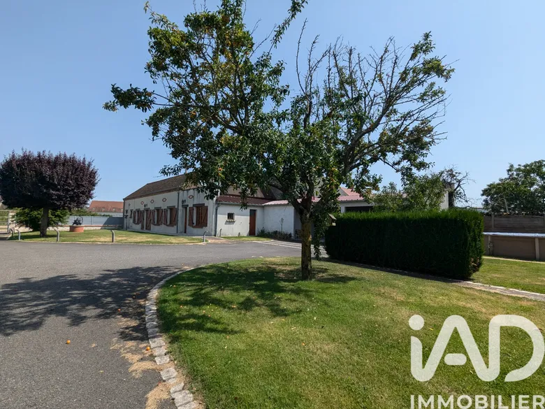 Maison 8 pièces 200 m² · à Sully-sur-Loire · 200 m² · 338 990 €