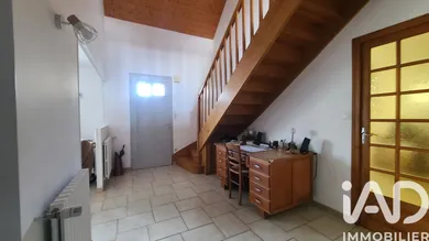 Maison traditionnelle à NOYANT VILLAGES (49390)