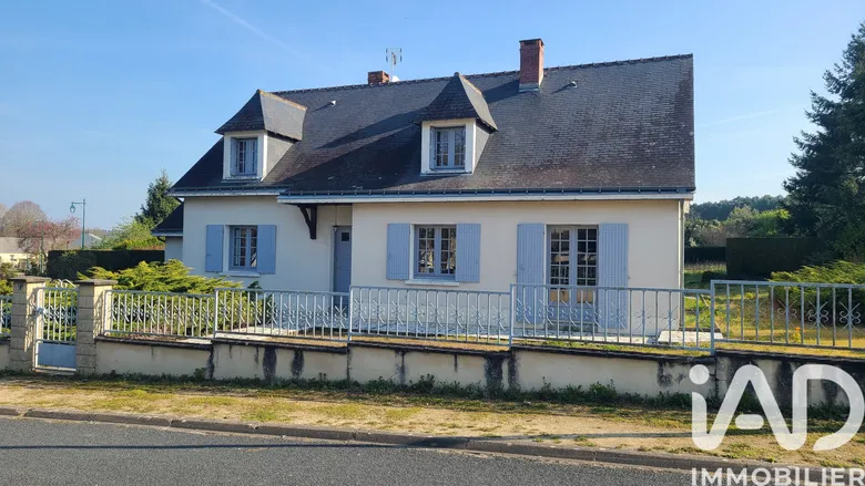 Maison 5 pièces 122 m² · à Noyant Villages · 122 m² · 219 000 €