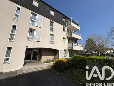 Apartment in Éragny (95610)