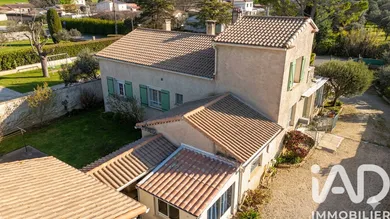 Traditional house in Lapalud (84840)