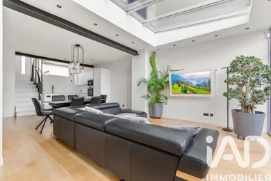 Townhouse in Suresnes (92150)