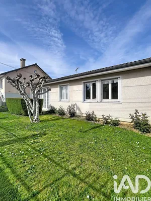 Maison à Combs-la-Ville (77380)