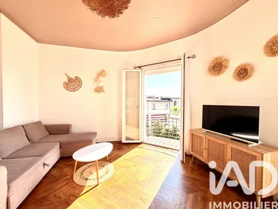 Apartment in Saint-Raphaël (83700)