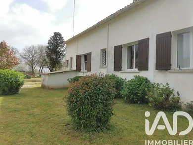 House in Saint-Pey-de-Castets (33350)