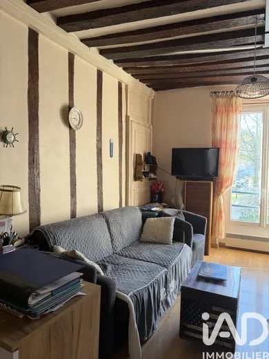 Apartment in Paris (75010)